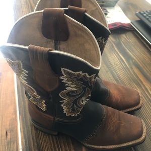 Men’s leather boots